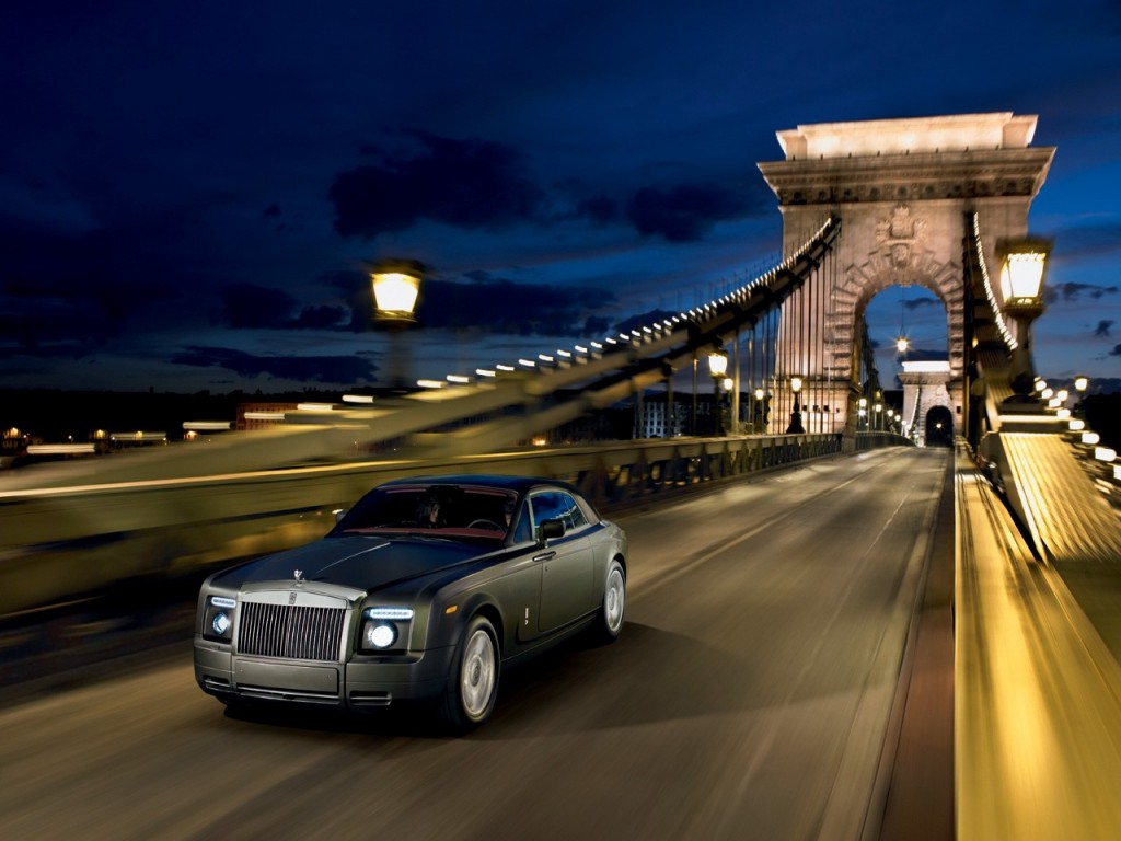 Rolls-Royce Phantom Automotive
