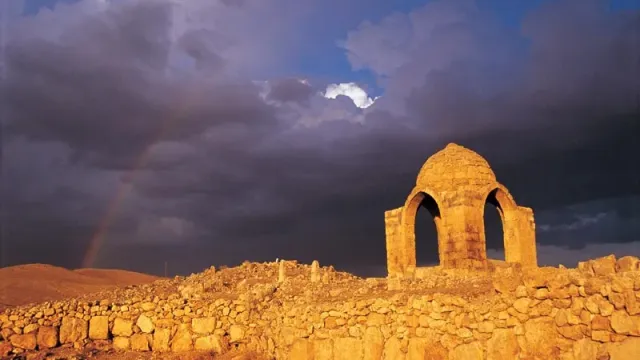 İsin Nedir? Eski Mezopotamya Kenti ve İsin Hanedanı