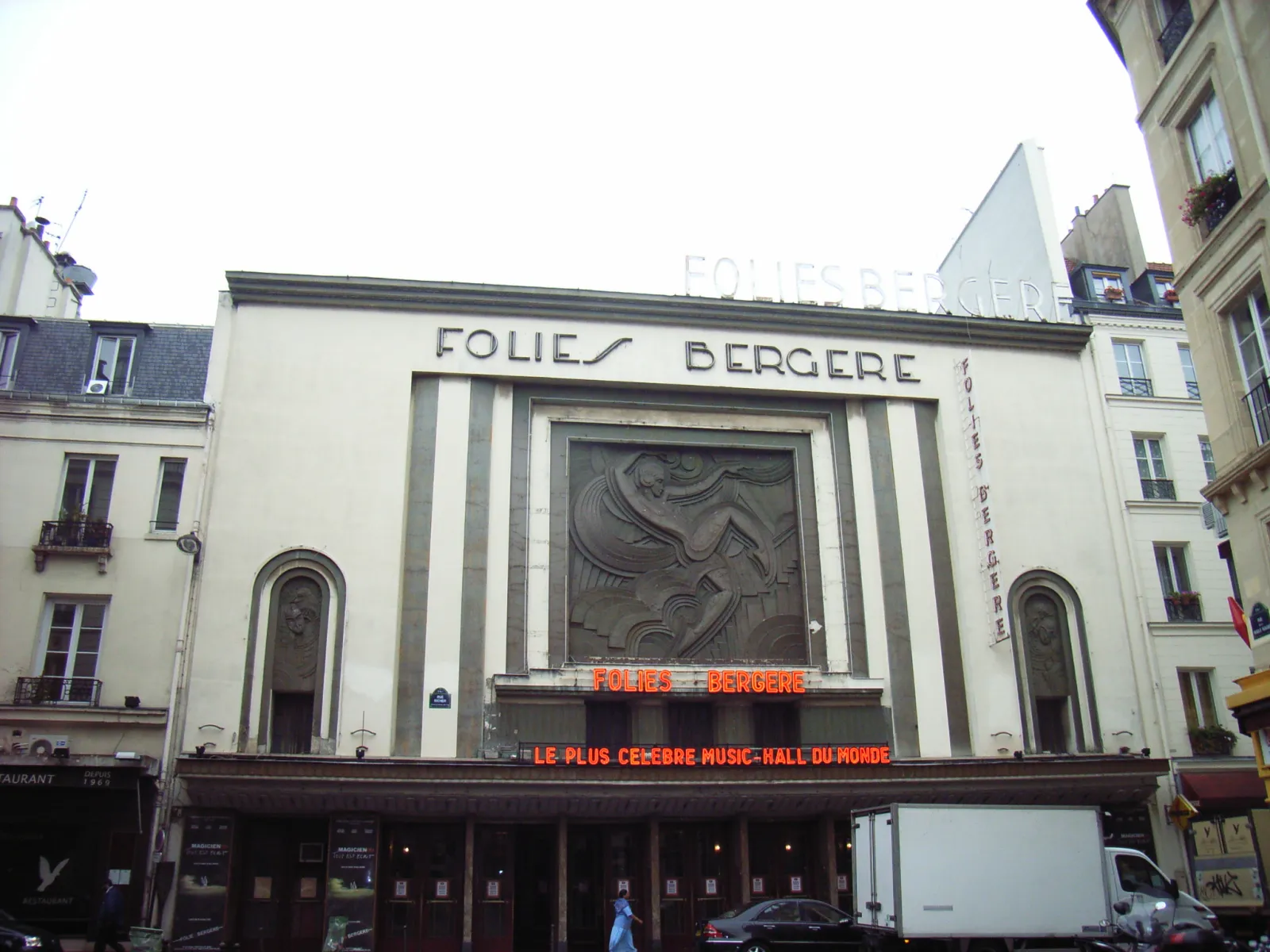 Folies Bergere Folies Bergere