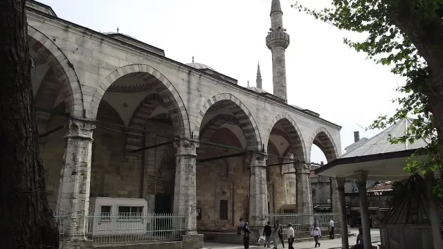 Mahmut Paşa Külliyesi