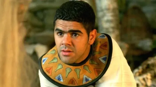 Jamel Debbouze’nin Sağ Eline Ne Oldu? Neden Hep Cebinde?