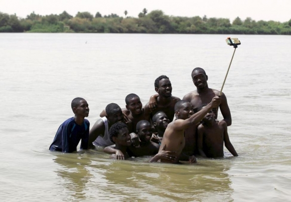 nil-nehri-selfiesi-sudan